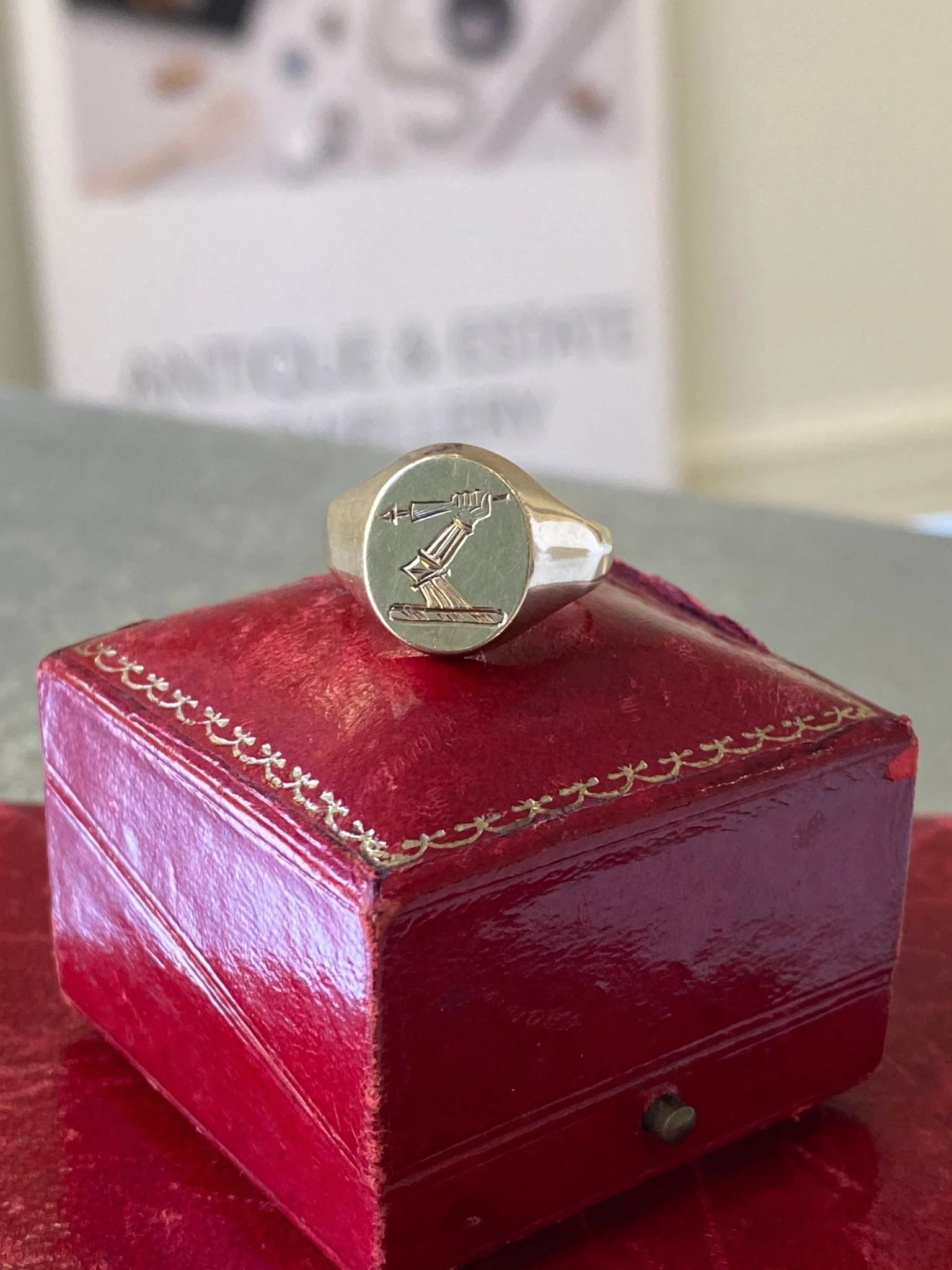 Vintage Gold Signet Ring - Image 4