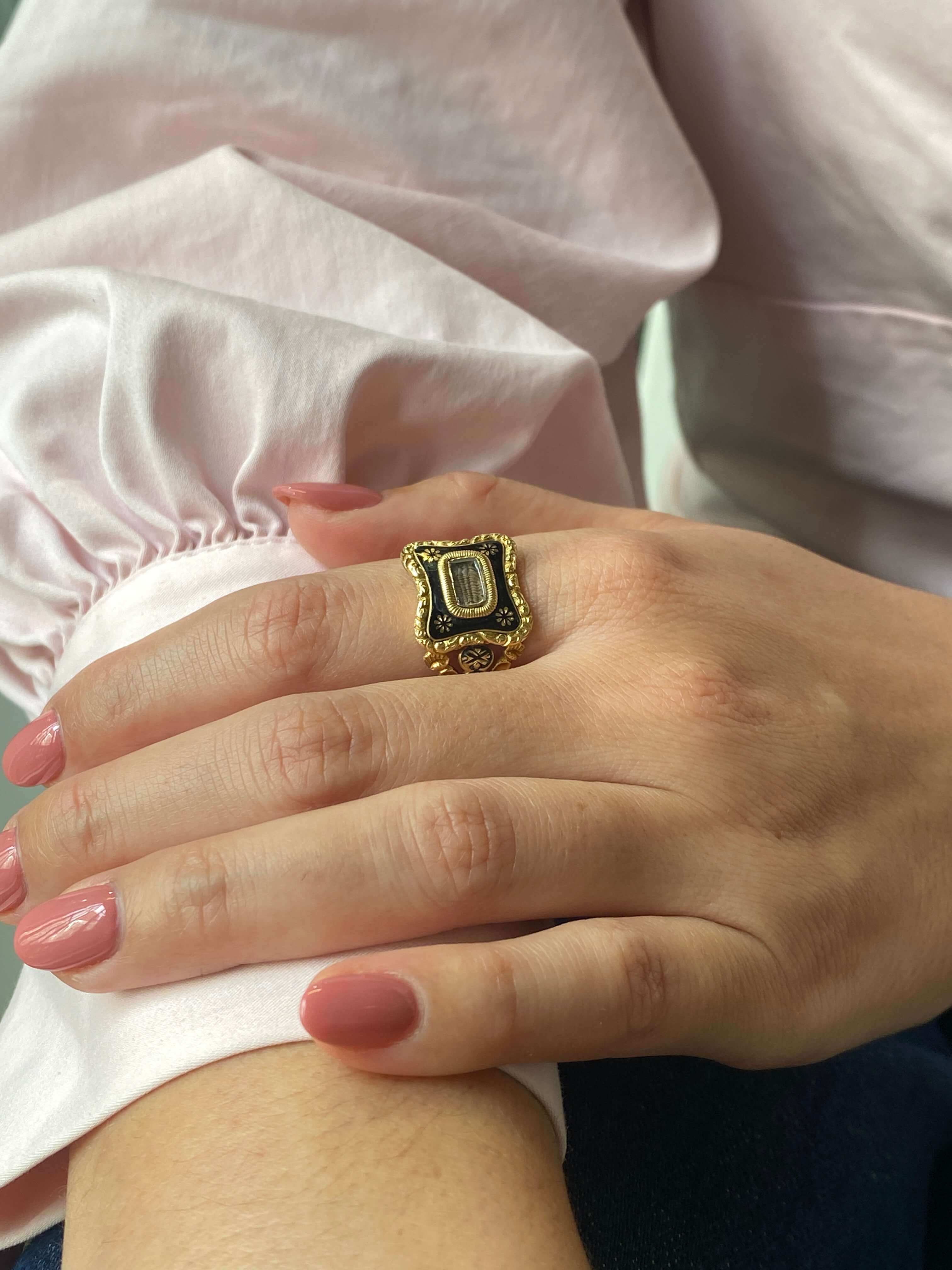 Fine Antique Georgian Mourning Ring, dated 1826 - Image 3
