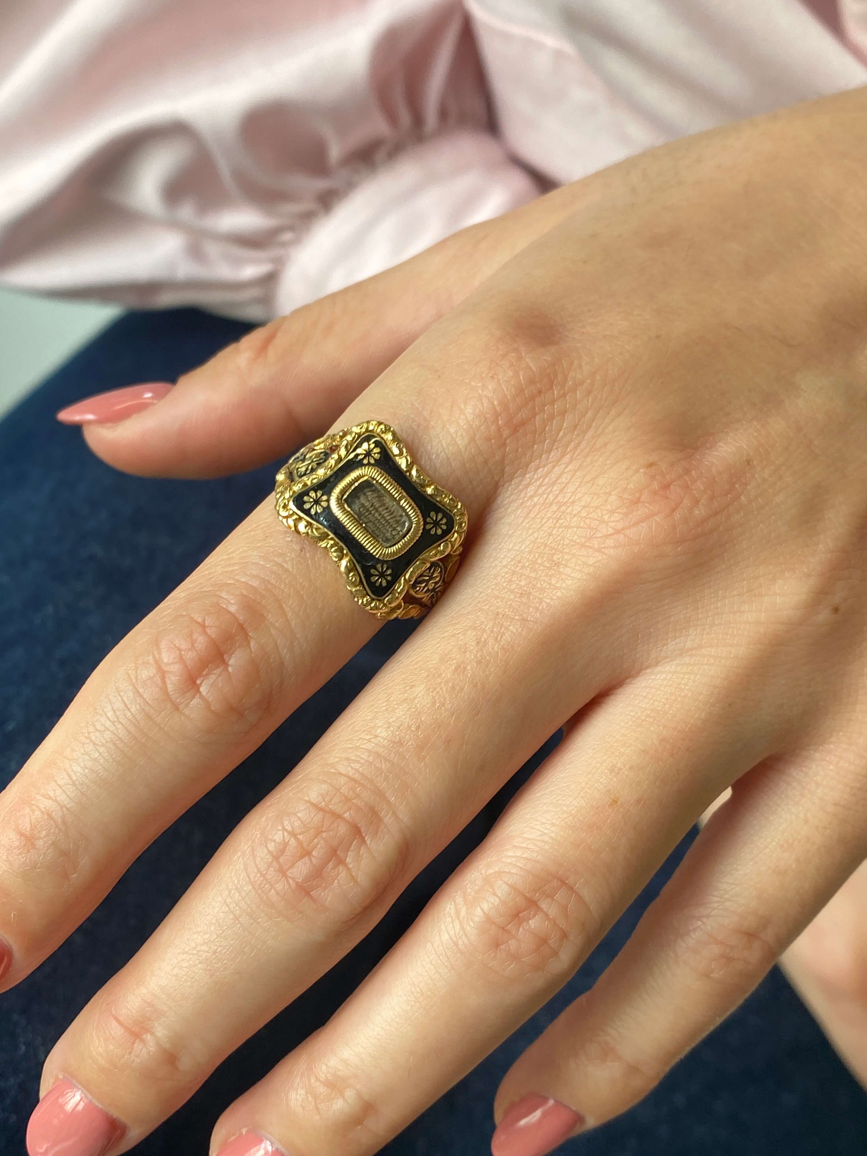 Fine Antique Georgian Mourning Ring, dated 1826 - Image 4