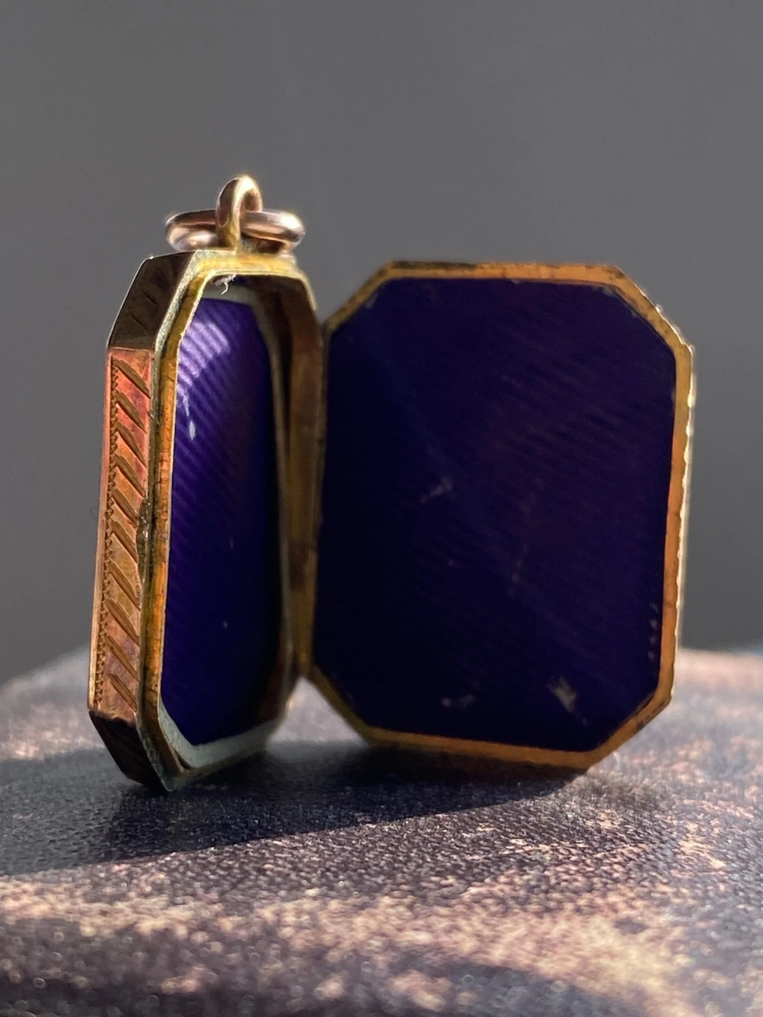 Antique Victorian Gold Locket - Image 5