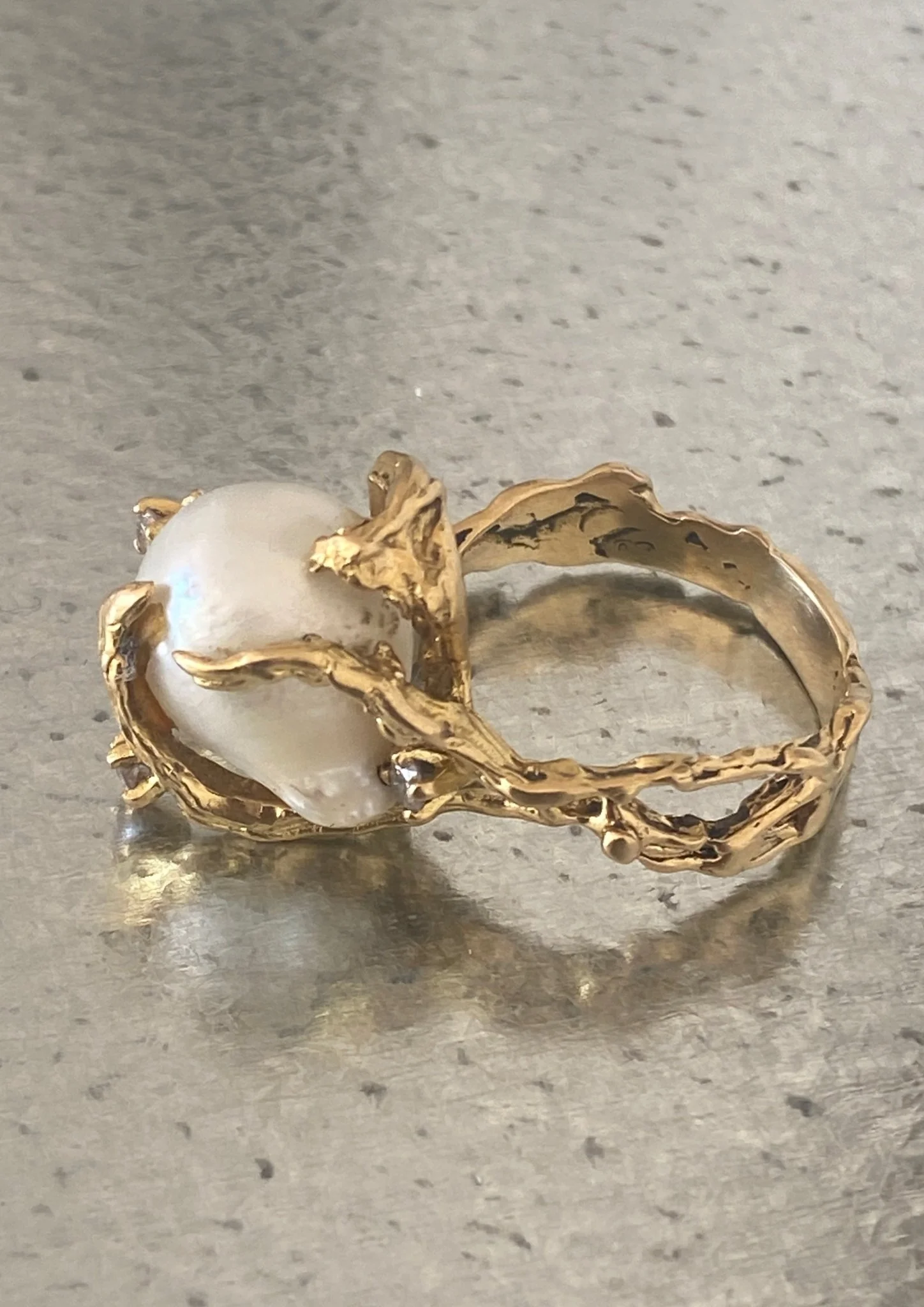Modernist Gold, Pearl & Diamond Ring - Image 4