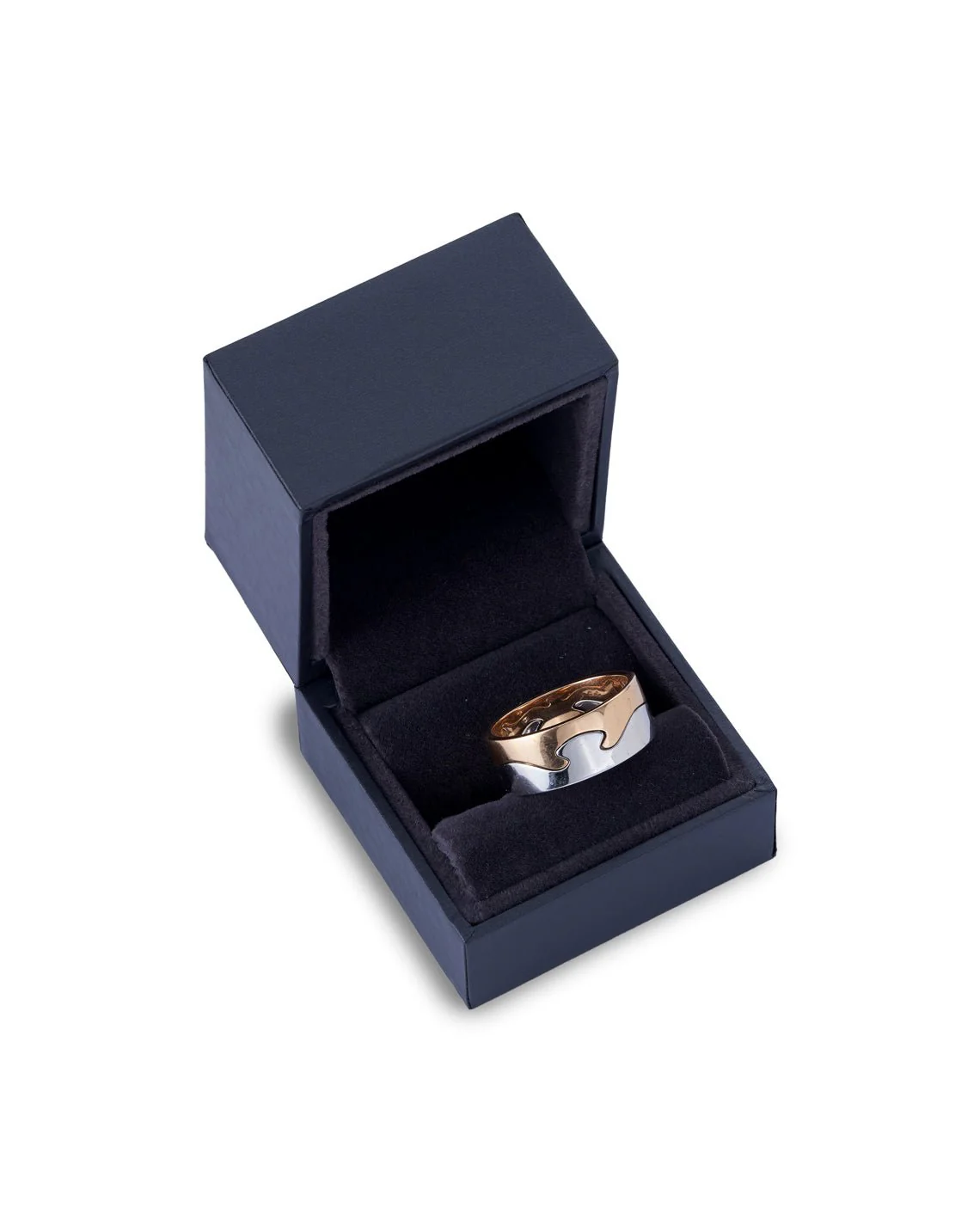 Gold 'Fusion' Ring, Georg Jensen. - Image 3