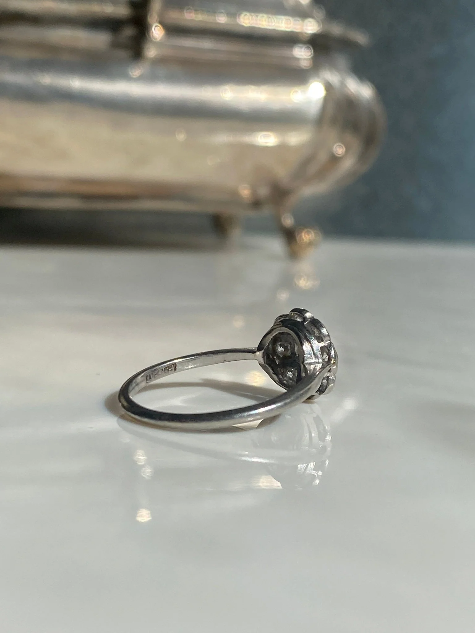 Vintage Diamond Daisy Cluster Ring - Image 3
