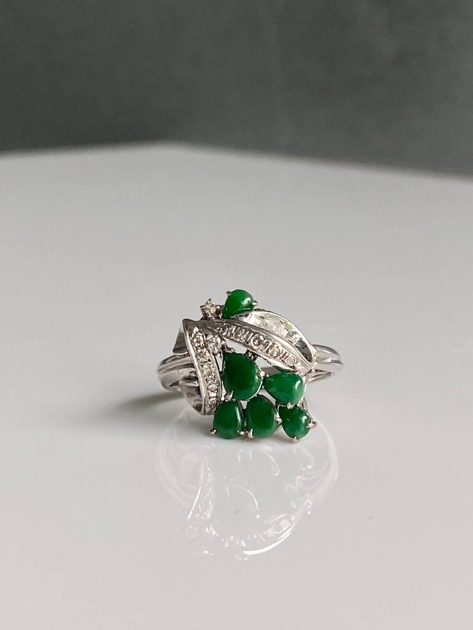 Vintage Jade & Diamond Cluster Ring, 1960s - Image 4